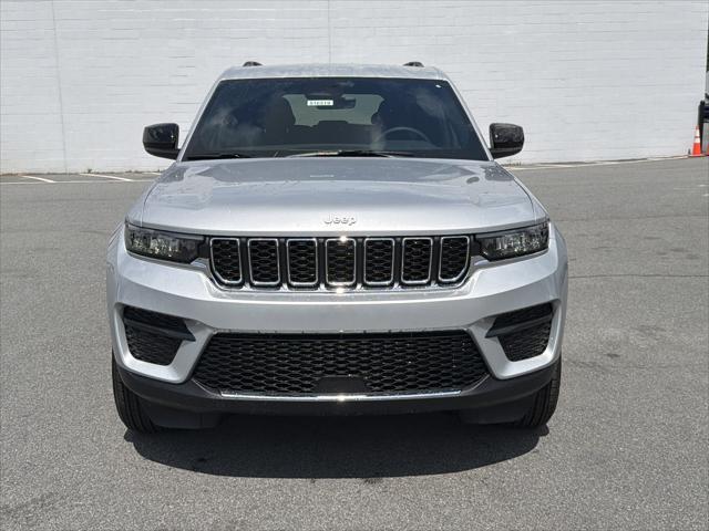 2026 Jeep Grand Cherokee GRAND CHEROKEE LAREDO 4X4