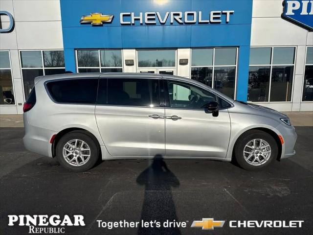 2024 Chrysler Pacifica Touring L for sale in Republic, MO