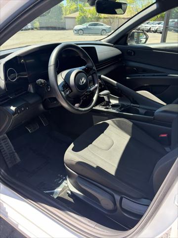2025 Hyundai Elantra Hybrid SEL Sport