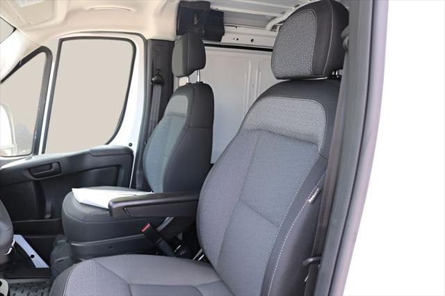 2026 Ram ProMaster Cargo Van Tradesman Low Roof 118" WB w/Pass Seat