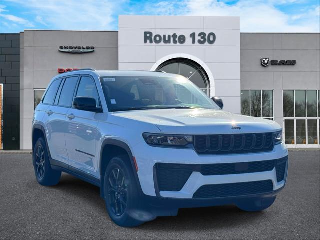 2026 Jeep Grand Cherokee GRAND CHEROKEE LAREDO ALTITUDE 4X4 2026 Jeep Grand Cherokee GRAND CHEROKEE LAREDO ALTITUDE 4X4
