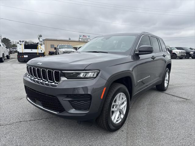 2026 Jeep Grand Cherokee GRAND CHEROKEE LAREDO X 4X4
