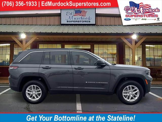 2026 Jeep Grand Cherokee GRAND CHEROKEE LAREDO X 4X4