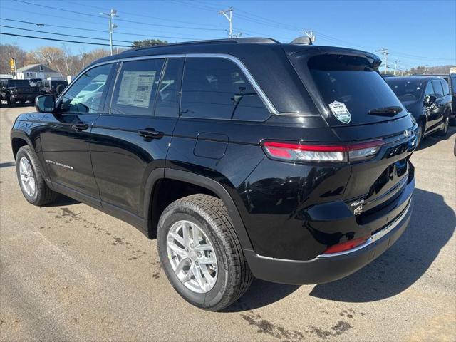 2026 Jeep Grand Cherokee GRAND CHEROKEE LAREDO X 4X4