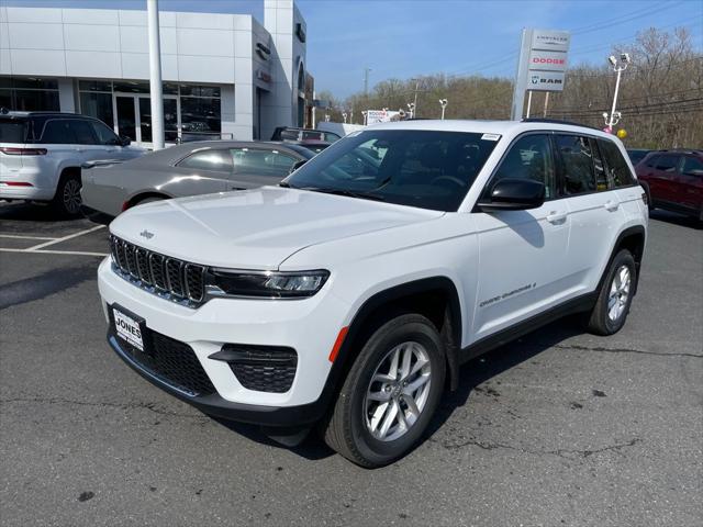 2026 Jeep Grand Cherokee GRAND CHEROKEE LAREDO X 4X4