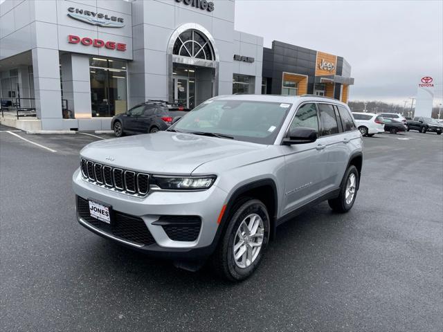 2026 Jeep Grand Cherokee GRAND CHEROKEE LAREDO X 4X4