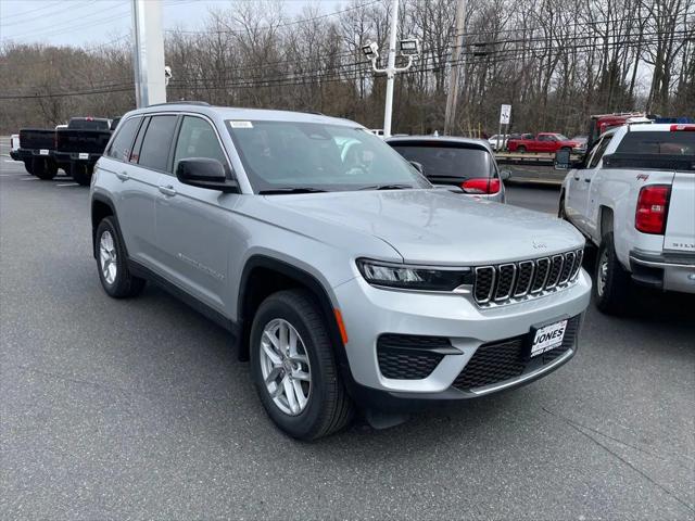 2026 Jeep Grand Cherokee GRAND CHEROKEE LAREDO X 4X4