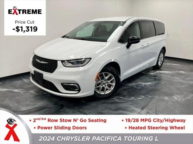 2024 Chrysler Pacifica Touring L for sale in Jackson, MI
