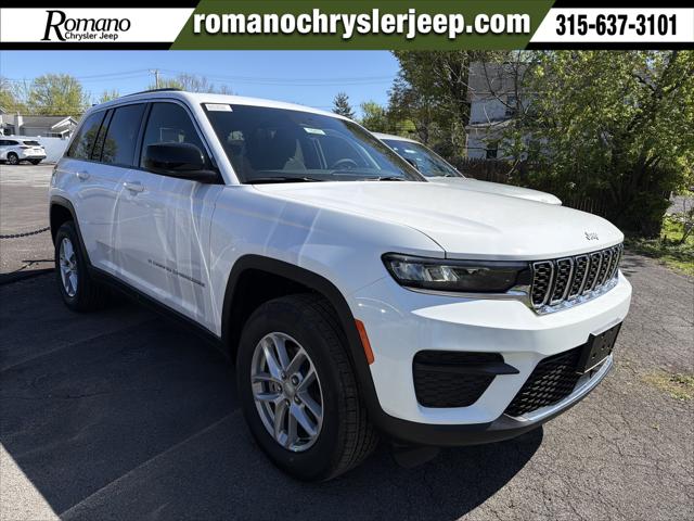 2026 Jeep Grand Cherokee GRAND CHEROKEE LAREDO X 4X4