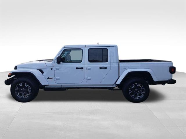 2026 Jeep Gladiator GLADIATOR SAHARA 4X4