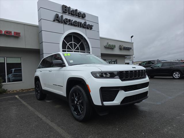 2026 Jeep Grand Cherokee GRAND CHEROKEE LAREDO ALTITUDE 4X4 2026 Jeep Grand Cherokee GRAND CHEROKEE LAREDO ALTITUDE 4X4
