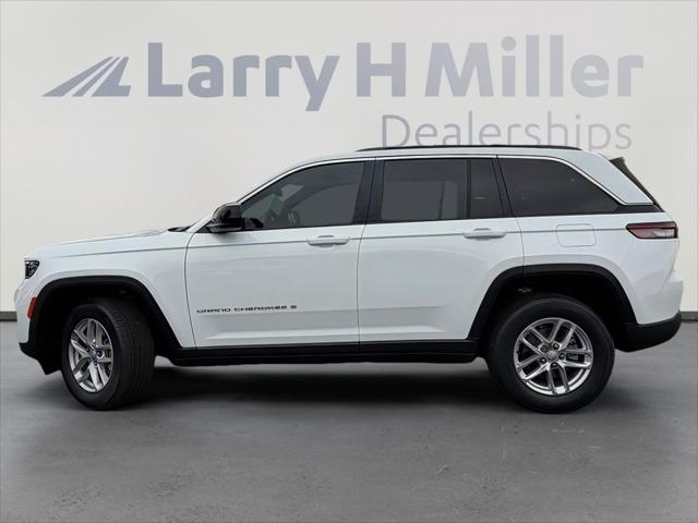 2026 Jeep Grand Cherokee GRAND CHEROKEE LAREDO X 4X4