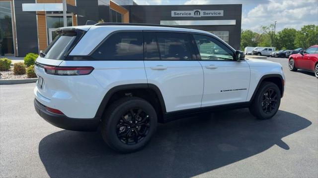 2026 Jeep Grand Cherokee Altitude 4x4