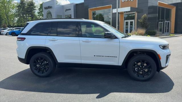 2026 Jeep Grand Cherokee Altitude 4x4