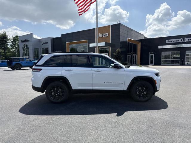 2026 Jeep Grand Cherokee Altitude 4x4