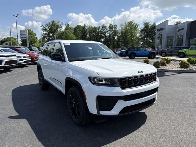 2026 Jeep Grand Cherokee Altitude 4x4