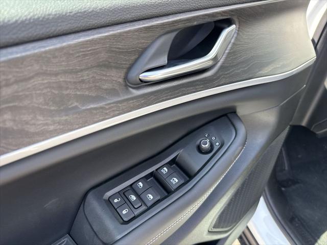 2026 Jeep Grand Cherokee Altitude 4x4