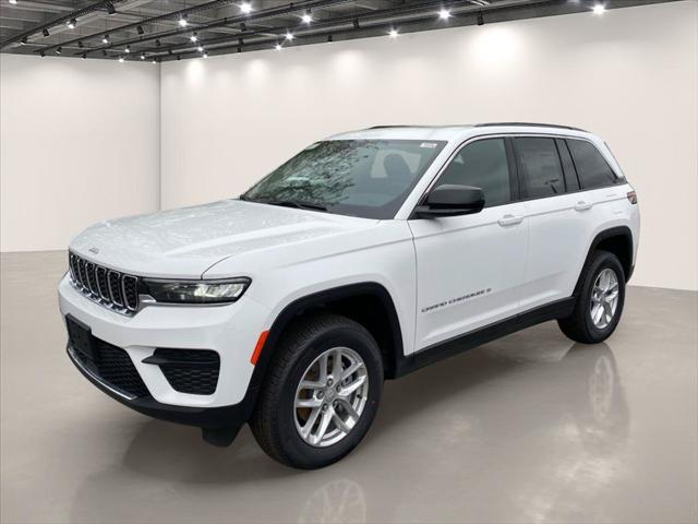 2026 Jeep Grand Cherokee GRAND CHEROKEE LAREDO X 4X4