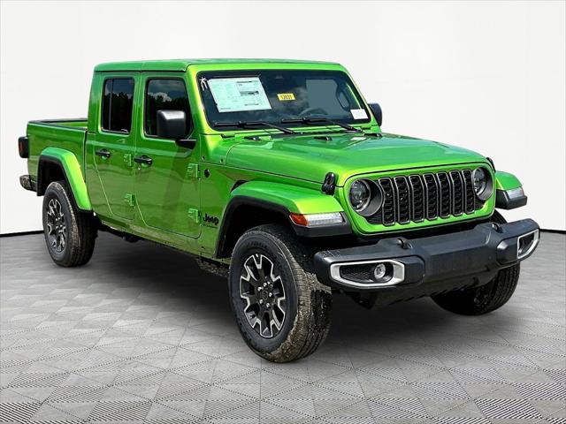 2026 Jeep Gladiator GLADIATOR SAHARA 4X4