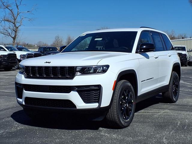 2026 Jeep Grand Cherokee GRAND CHEROKEE LAREDO ALTITUDE 4X4
