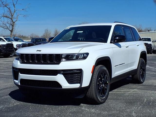 2026 Jeep Grand Cherokee GRAND CHEROKEE LAREDO ALTITUDE 4X4
