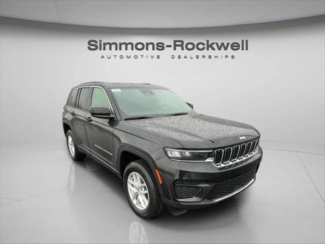 2026 Jeep Grand Cherokee GRAND CHEROKEE LAREDO X 4X4