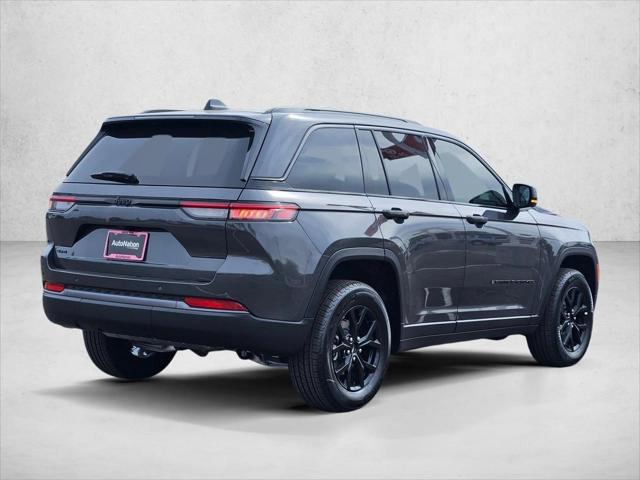 2026 Jeep Grand Cherokee GRAND CHEROKEE LAREDO ALTITUDE 4X4 2026 Jeep Grand Cherokee GRAND CHEROKEE LAREDO ALTITUDE 4X4