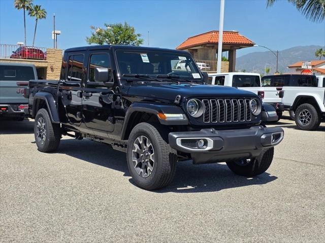 2026 Jeep Gladiator GLADIATOR SAHARA 4X4
