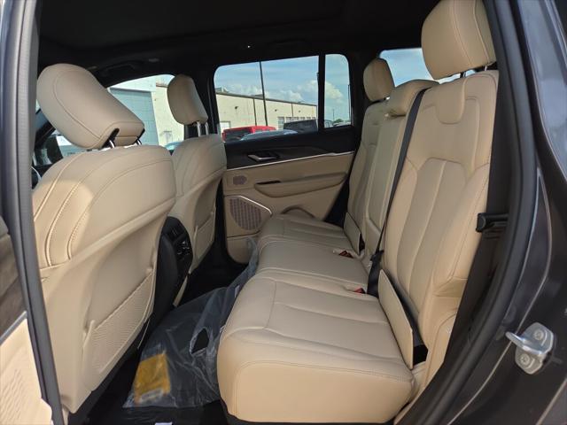 2026 Jeep Grand Cherokee Limited 4x2