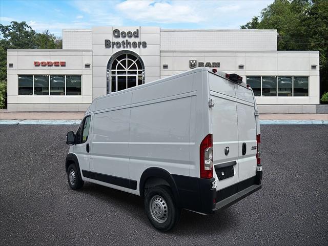 2026 Ram ProMaster Cargo Van Tradesman High Roof 136" WB w/Pass Seat