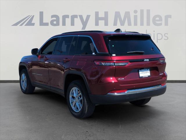 2026 Jeep Grand Cherokee GRAND CHEROKEE LAREDO X 4X4