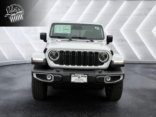 2026 Jeep Gladiator GLADIATOR SAHARA 4X4