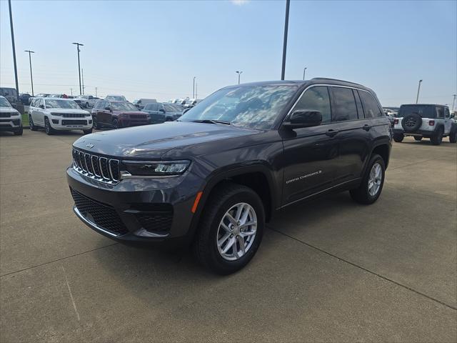 2026 Jeep Grand Cherokee GRAND CHEROKEE LAREDO X 4X4