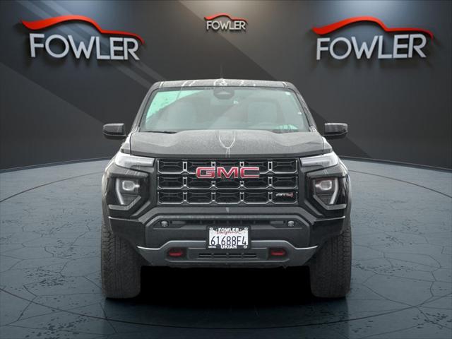 2025 GMC Canyon 4WD AT4