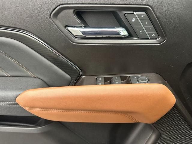 2025 GMC Canyon 4WD AT4