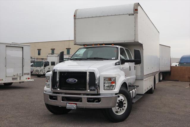 2016 Ford F-650 Base