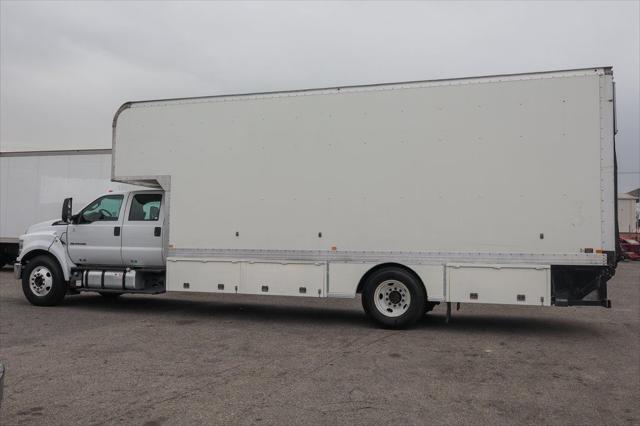 2016 Ford F-650 Base