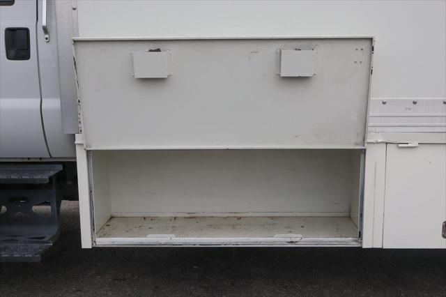 2016 Ford F-650 Base