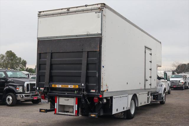 2016 Ford F-650 Base