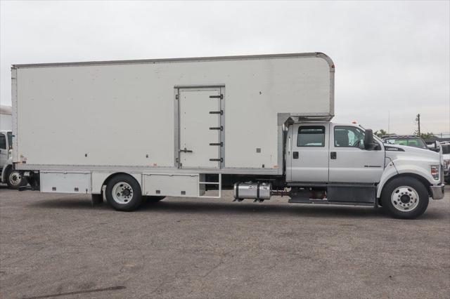 2016 Ford F-650 Base