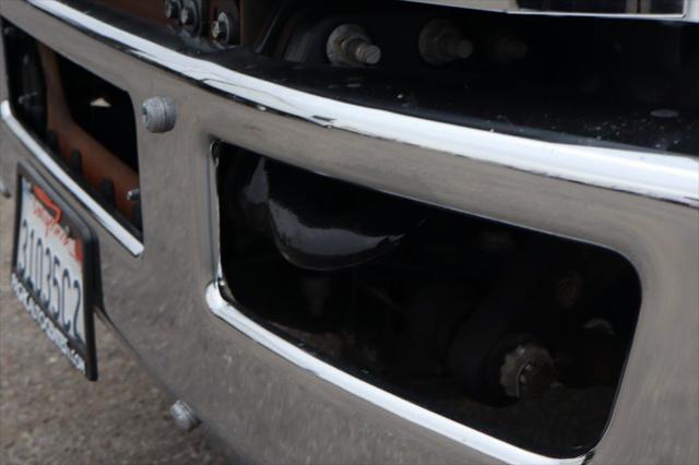 2016 Ford F-650 Base