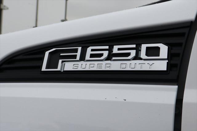 2016 Ford F-650 Base