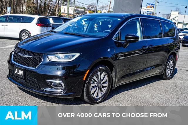 2024 Chrysler Pacifica Hybrid Select