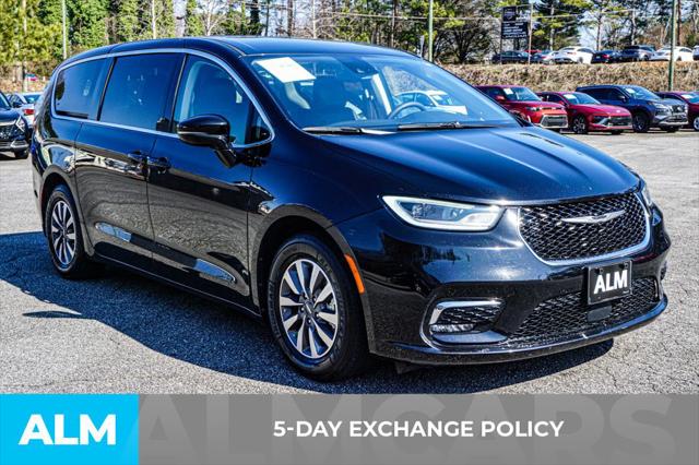 2024 Chrysler Pacifica Hybrid Select