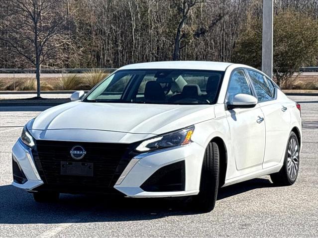 2023 Nissan Altima SV FWD