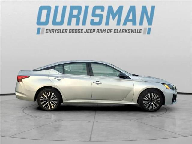 2024 Nissan Altima SV FWD