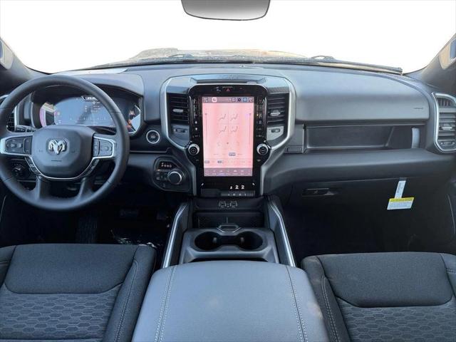 2026 Ram 1500 Big Horn Crew Cab 4x4 5'7" Box