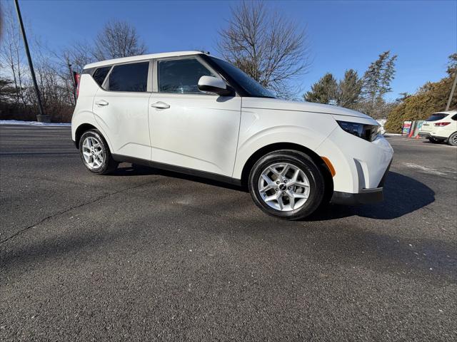 2023 Kia Soul LX 2023 Kia Soul LX