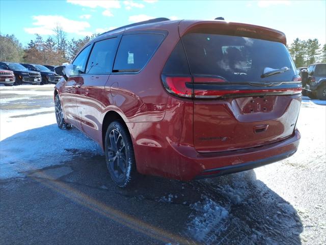 2026 Chrysler Pacifica Select AWD