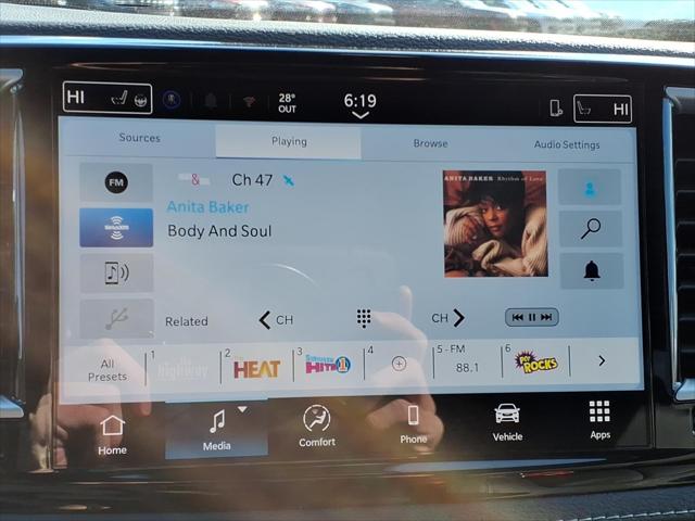 2026 Chrysler Pacifica Select AWD